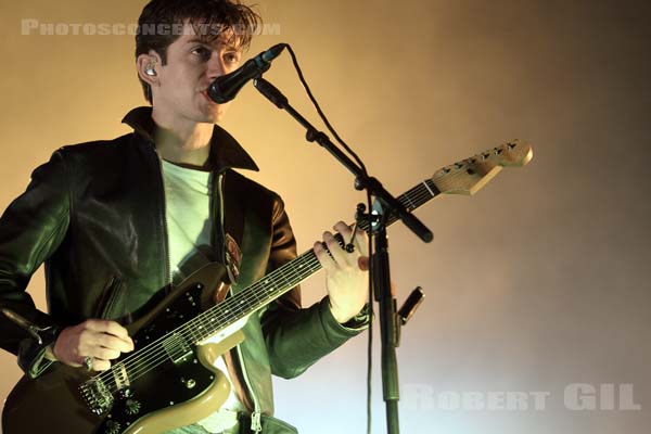 ARCTIC MONKEYS - 2011-08-27 - SAINT CLOUD - Domaine National - Grande Scene - 